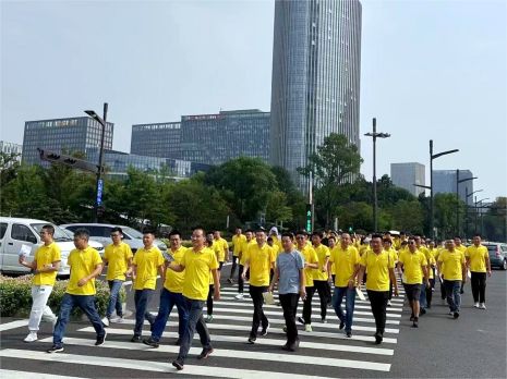 公司工会开展“迎国庆、庆中秋”健步走活动