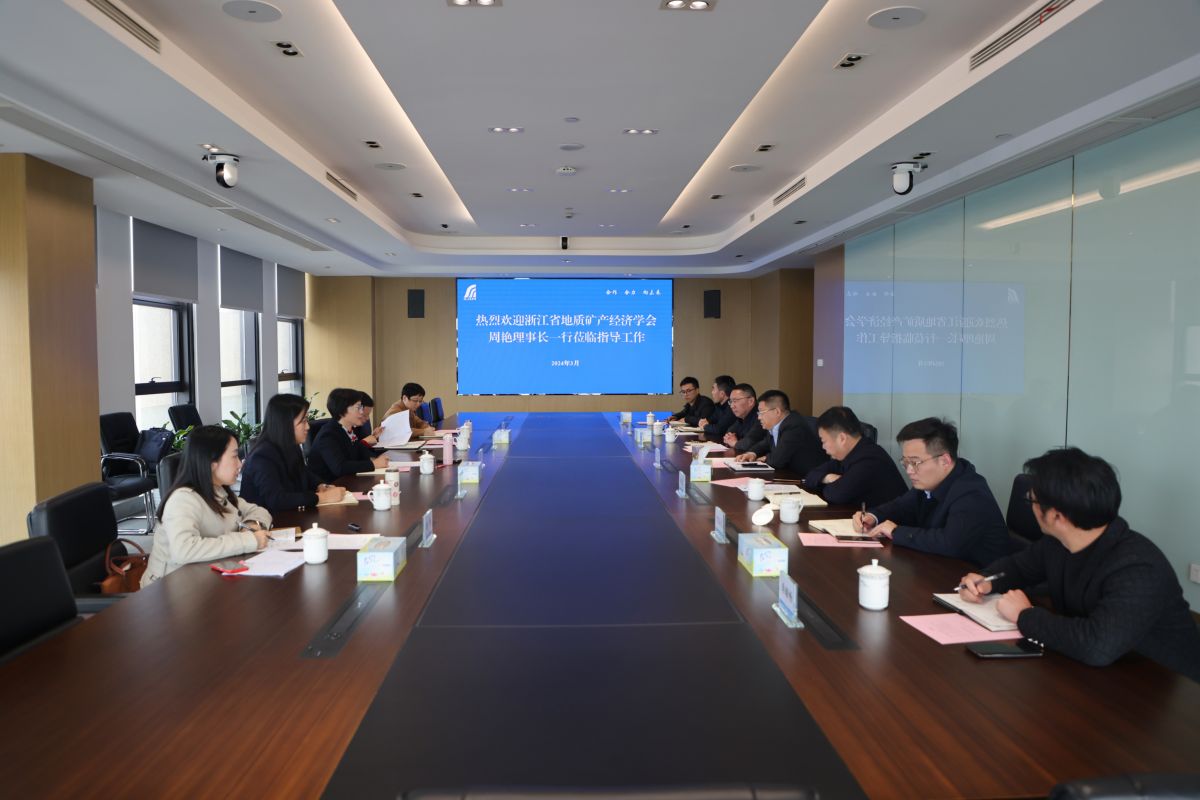 周艳到公司调研指导工作