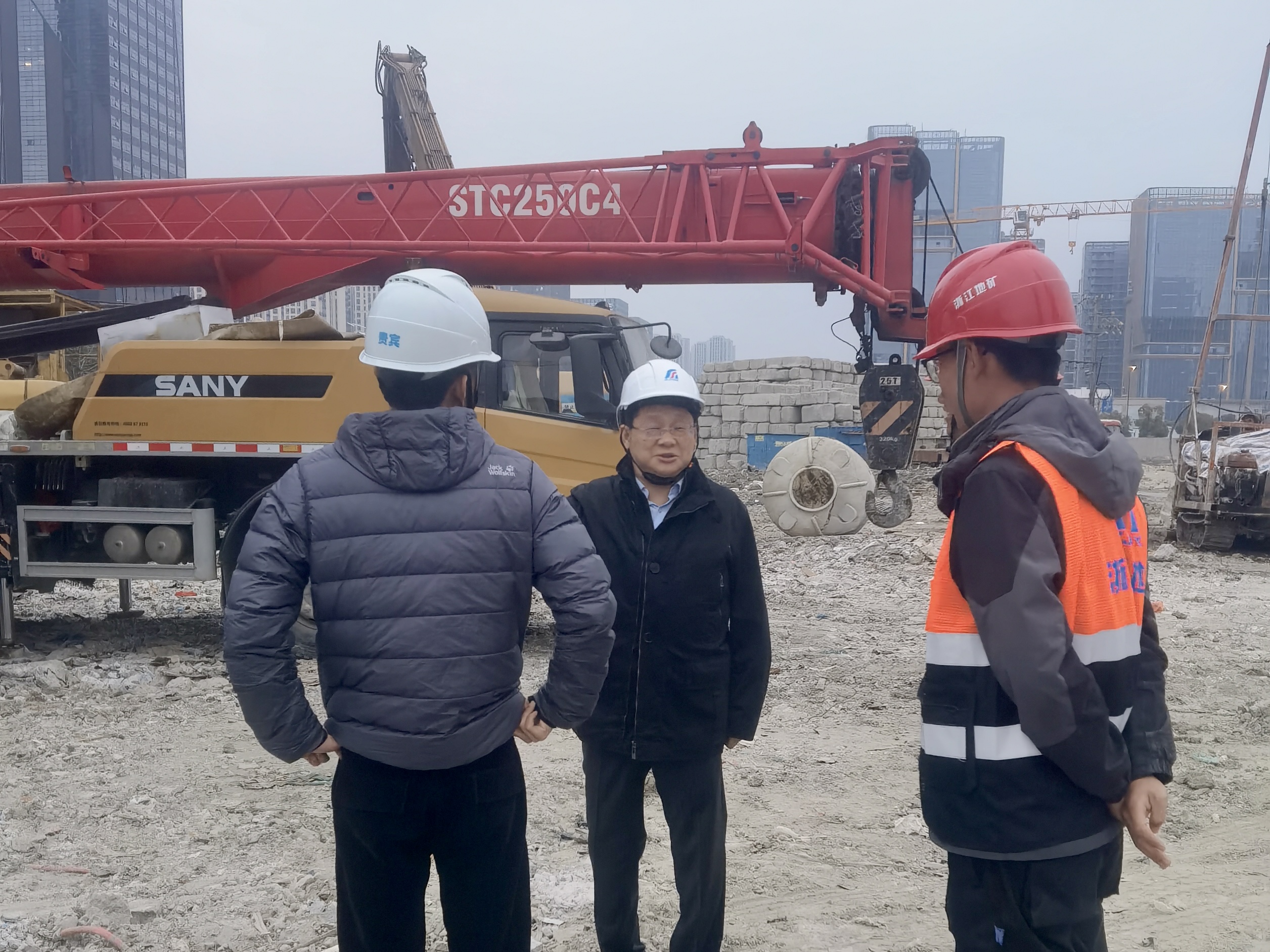 张帆赴基层项目及各基地开展安全生产专项检查