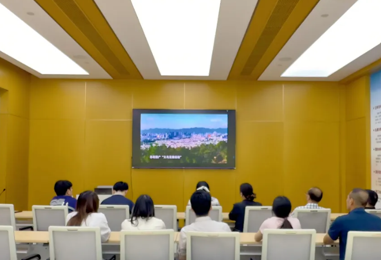 公司组织观看电视专题片《世界义乌——习近平关心引领义乌发展》