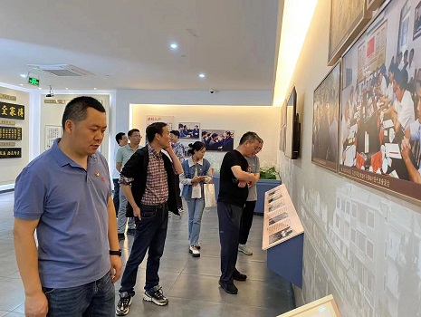 参观党性教育基地1.jpg