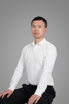 1689231229636768JuZc.jpg 06周毅.jpg